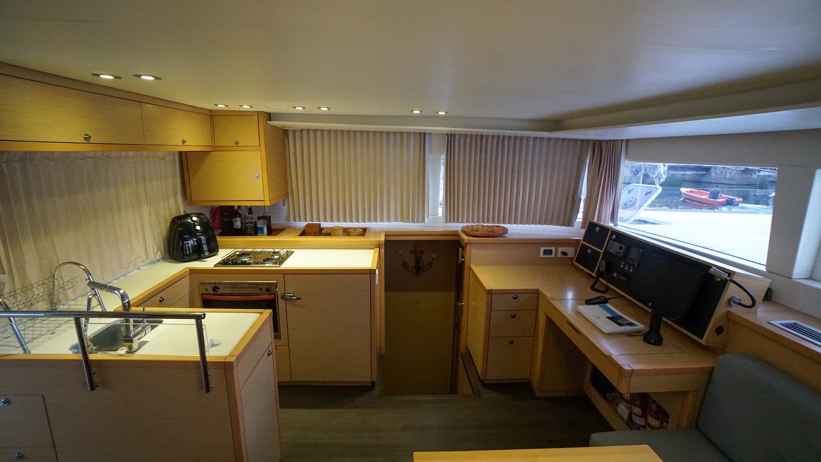 Catamarã Lagoon 450 - Amigos ao Vento Charter em Ubatuba - Foto 3